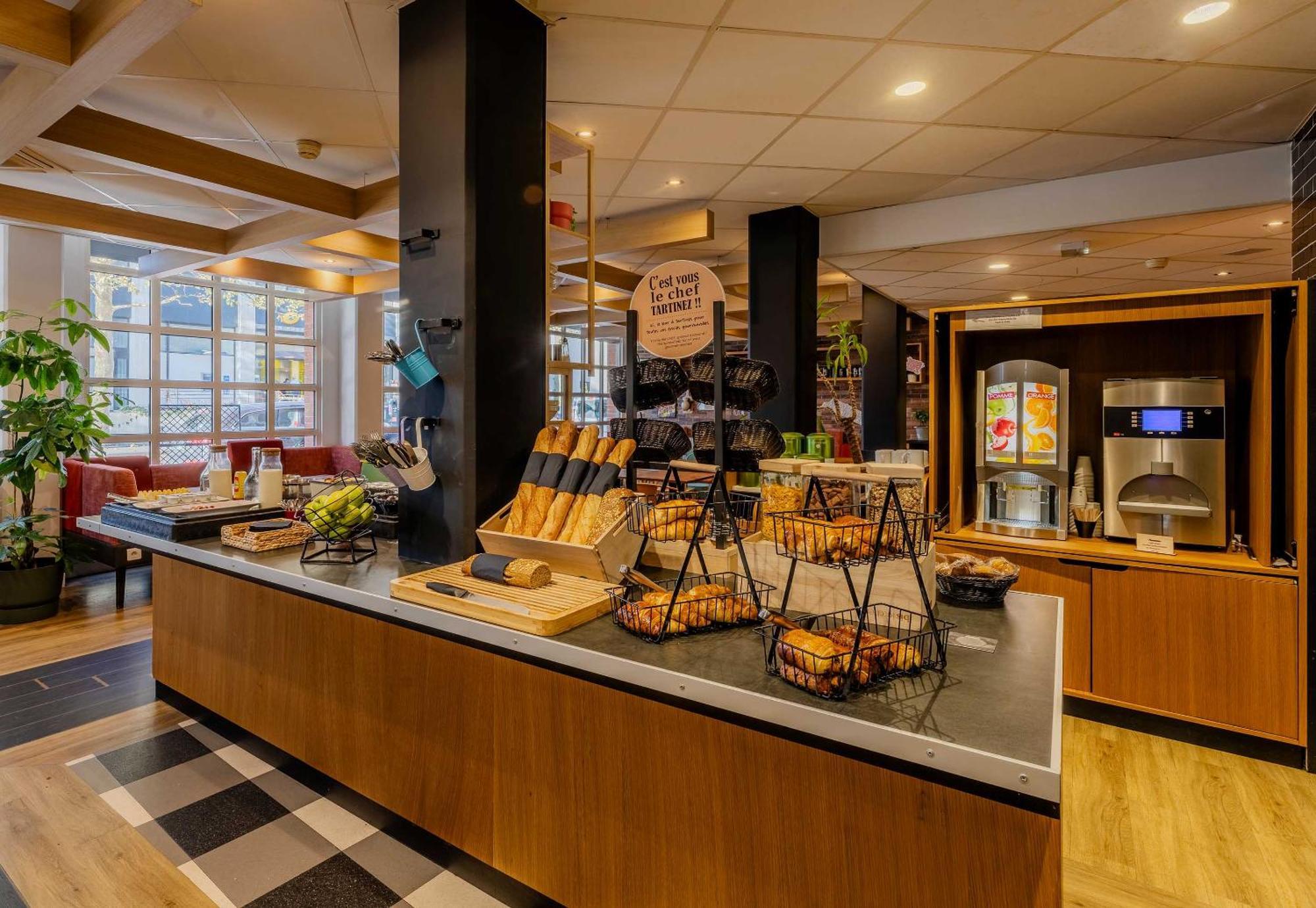 B&B Hotel Lille Roubaix Centre Grand-Place Esterno foto