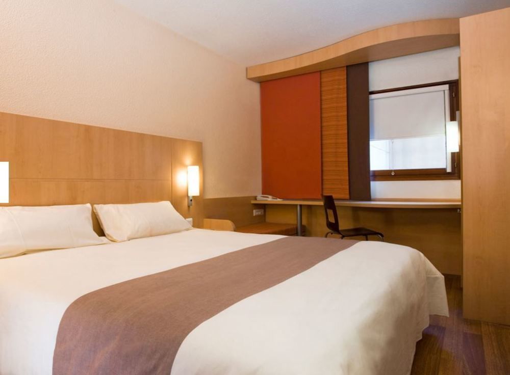 B&B Hotel Lille Roubaix Centre Grand-Place Esterno foto